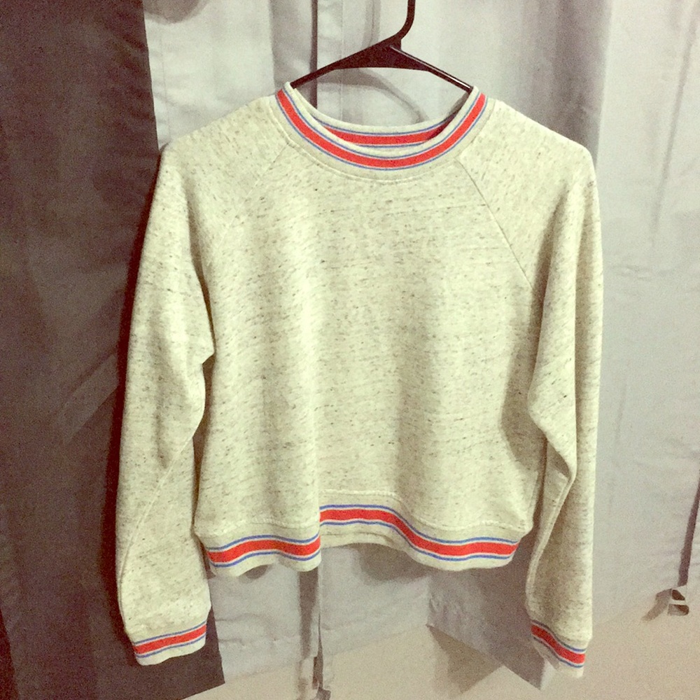 Sweatshirt